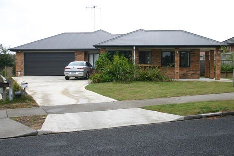 Photo of property in 126 Rototuna Road, Rototuna, Hamilton, 3210