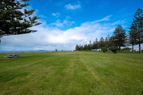 Photo of property in 48 Kenny Road, Te Awa, Napier, 4110
