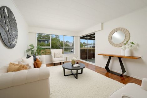 Photo of property in 56 Fitzwater Place, Henderson, Auckland, 0612