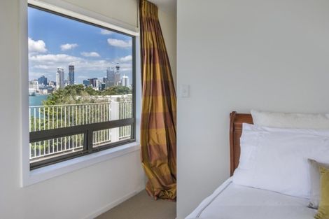 Photo of property in 31a Stanley Point Road, Stanley Point, Auckland, 0624
