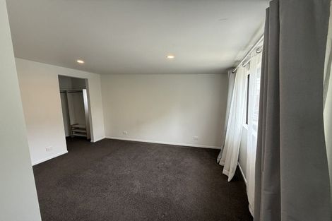 Photo of property in 106a Glanmire Road, Newlands, Wellington, 6037