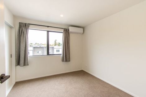 Photo of property in 7/4 Limestone Drive, Hobsonville, Auckland, 0616
