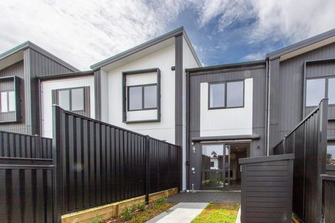 Photo of property in 7/4 Limestone Drive, Hobsonville, Auckland, 0616