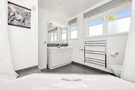 Photo of property in 24 Longfellow Street, Trentham, Upper Hutt, 5018