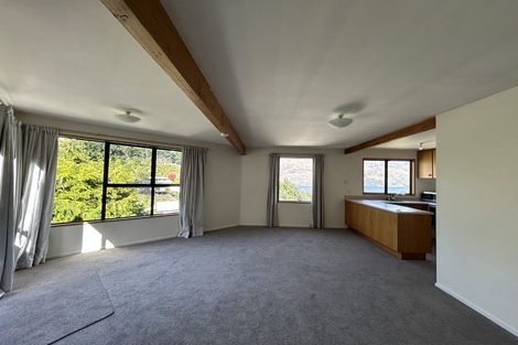 Photo of property in 10b Wye Place, Fernhill, Queenstown, 9300