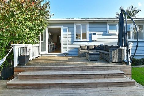 Photo of property in 57 Rosedale Road, Pinehill, Auckland, 0632