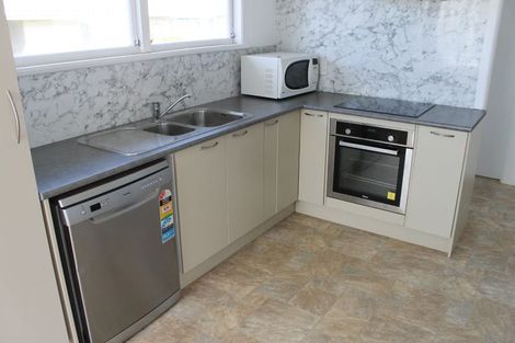 Photo of property in 16 Michelle Place, Mangere, Auckland, 2022