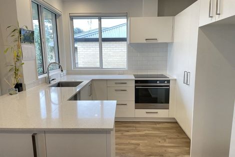 Photo of property in 53 Rodney Street, Howick, Auckland, 2014