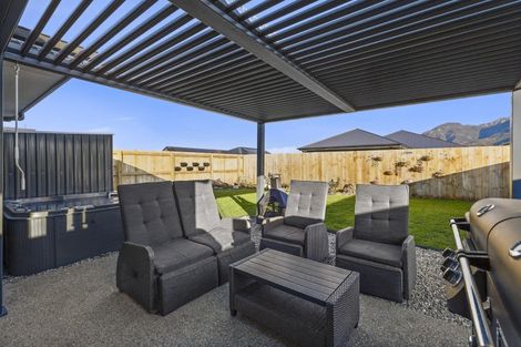 Photo of property in 12 Guthrie Street, Lake Hawea, 9382