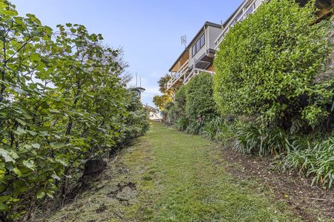 Photo of property in 10 Ridge Lane, New Plymouth, 4310