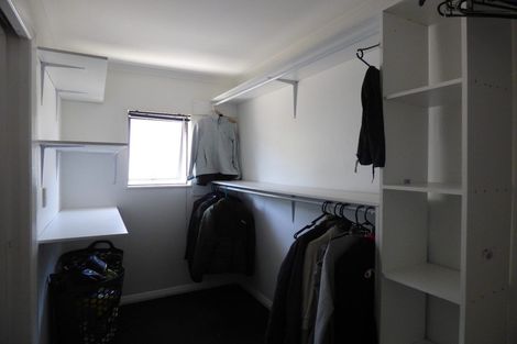 Photo of property in 164 Newlands Road, Newlands, Wellington, 6037