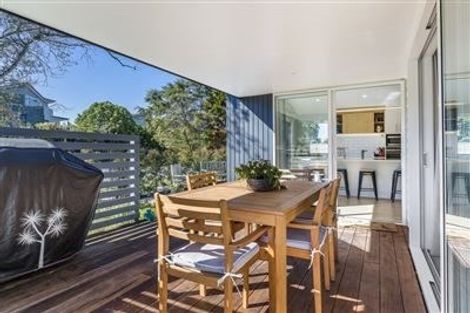 Photo of property in 16 Trevally Place, Snells Beach, 0920