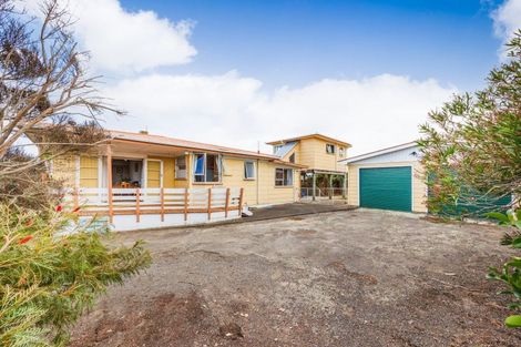 Photo of property in 1 Seabury Avenue, Foxton Beach, Foxton, 4815