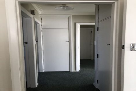 Photo of property in 6 Karaka Crescent, Levin, 5510