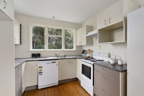 Photo of property in 130 Middlepark Road, Sockburn, Christchurch, 8042