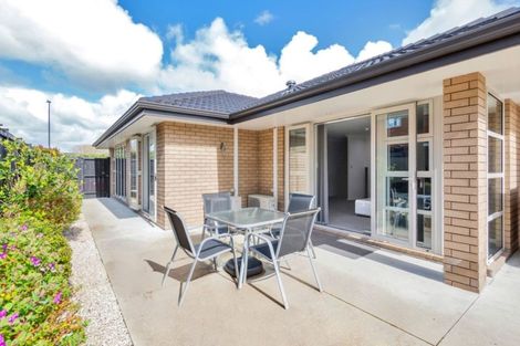 Photo of property in 40 Castellina Drive, Karaka, Papakura, 2113