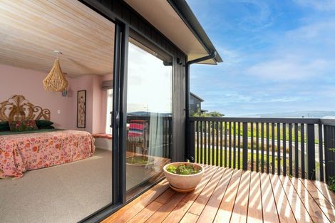 Photo of property in 19 Tunarau Street, Raglan, 3225
