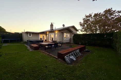 Photo of property in 9 Walsh Road, Westown, New Plymouth, 4310