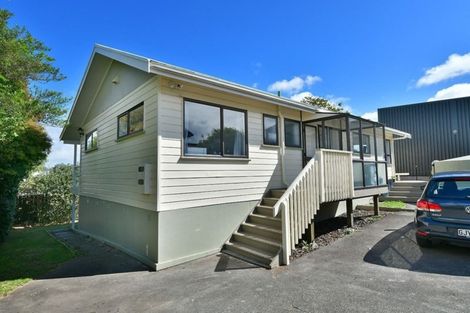 Photo of property in 14 Melandra Road, Stanmore Bay, Whangaparaoa, 0932
