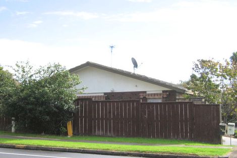 Photo of property in 2/123 Prince Regent Drive, Half Moon Bay, Auckland, 2012