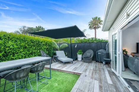 Photo of property in 14 Kensington Drive, Orewa, 0931