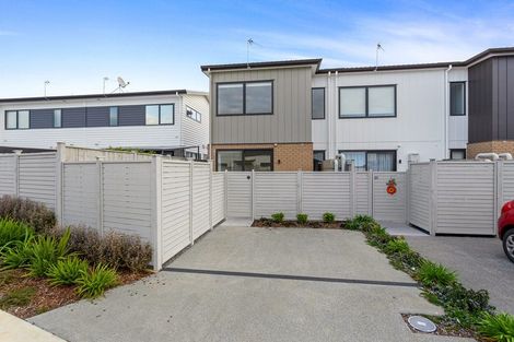 Photo of property in 5 Tara Lane, Manurewa, Auckland, 2102