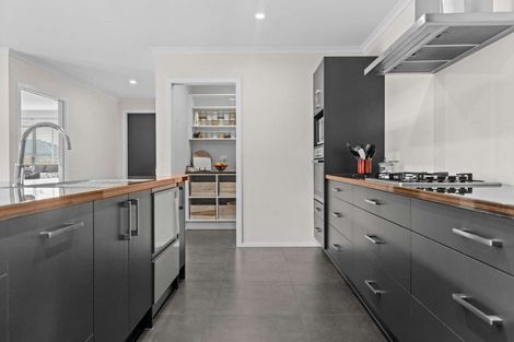 Photo of property in 32 Oak Ridge Drive, Te Awamutu, 3800