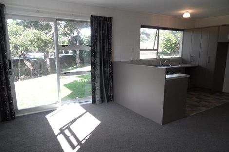 Photo of property in 185a Godley Road, Titirangi, Auckland, 0604