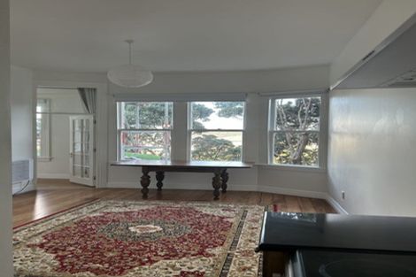 Photo of property in 61 Central Terrace, Kelburn, Wellington, 6012