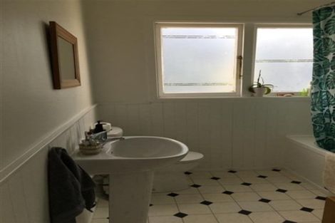 Photo of property in 131a Seaview Road, Paraparaumu Beach, Paraparaumu, 5032
