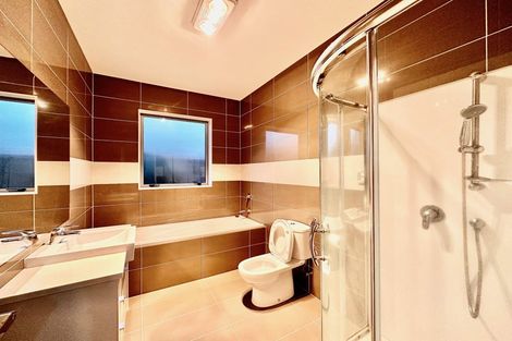 Photo of property in 18 Dromoland Drive, Flat Bush, Auckland, 2019