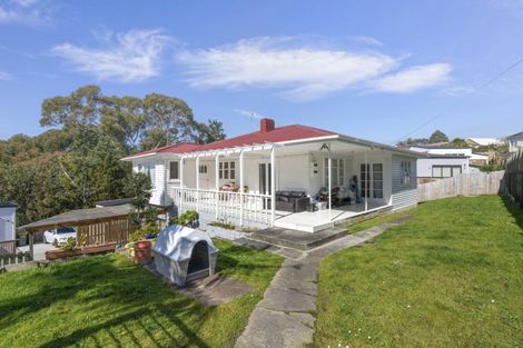 Photo of property in 1 Gamble Way, Massey, 0614