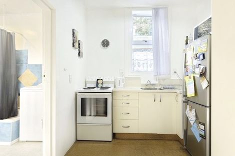 Photo of property in 165 Shakespeare Road, Bluff Hill, Napier, 4110