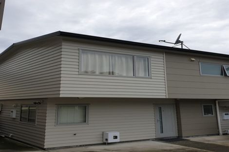 Photo of property in 113u3 Moorefield Road, Johnsonville, Wellington, 6037