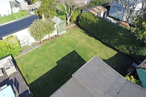 Photo of property in 37 Searells Road, Strowan, Christchurch, 8052