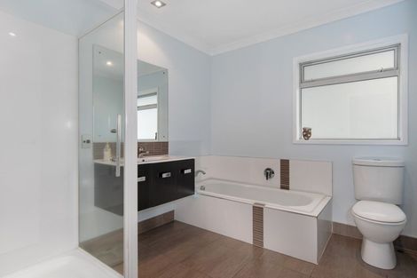 Photo of property in 17 Merriman Place, Pyes Pa, Tauranga, 3112