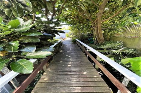 Photo of property in 53 Hawker Street, Mount Victoria, Wellington, 6011
