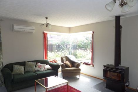 Photo of property in 2/35 Solway Avenue, Ilam, Christchurch, 8041