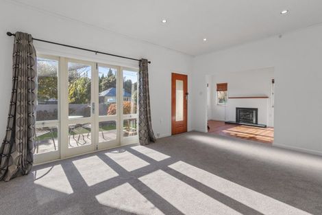 Photo of property in 73 Maeroa Road, Maeroa, Hamilton, 3200