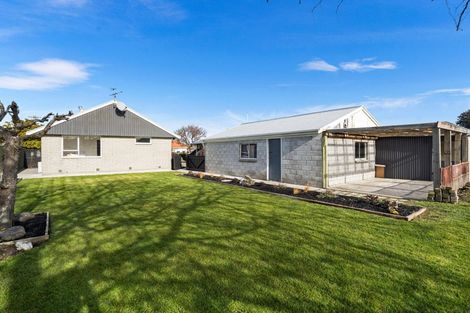 Photo of property in 67 Farquhars Road, Redwood, Christchurch, 8051