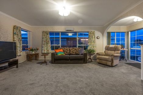 Photo of property in 25a Trafalgar Street, Levin, 5510