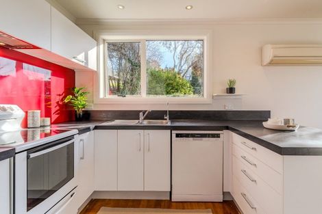 Photo of property in 2 Centennial Road, Fairfield, Dunedin, 9018