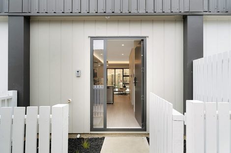 Photo of property in 7/52 Newington Road, Henderson, Auckland, 0612