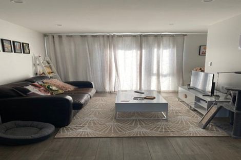 Photo of property in 13 Artistry Lane, Papakura, 2110