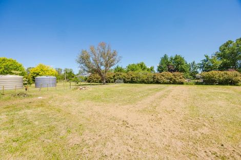 Photo of property in 2070 State Highway 2, Waipukurau, 4285