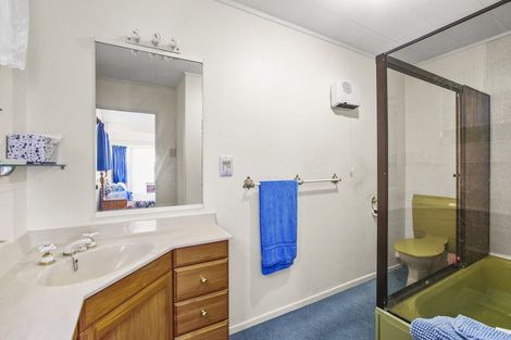 Photo of property in 32 Budleigh Street, Frankleigh Park, New Plymouth, 4310