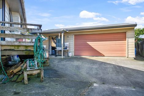 Photo of property in 176 Finlayson Avenue, Clendon Park, Auckland, 2103