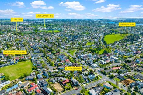 Photo of property in 92 Priestley Drive, Bucklands Beach, Auckland, 2014