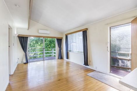 Photo of property in 2/111 Eskdale Road, Birkdale, Auckland, 0626
