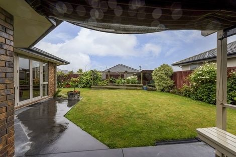 Photo of property in 13 Maple Place, Rangiora, 7400